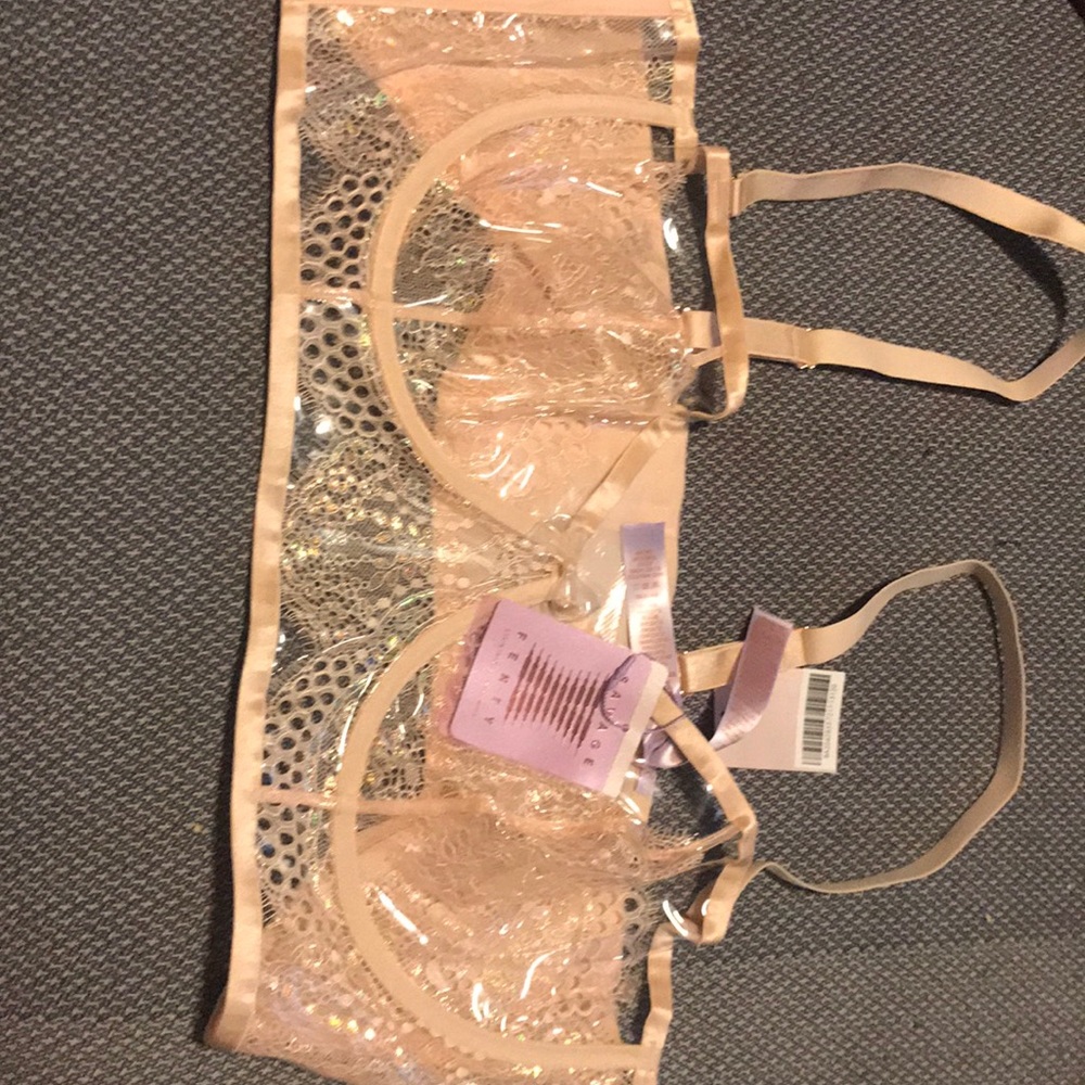 Plus size bra from fenty beauty savage collection